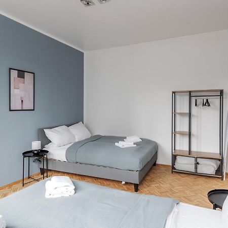Flats 4 You, Moderne City Wohnung Naehe Hbf, Due-Messe 20 Min, Netflix, Kueche Duisburg Eksteriør billede