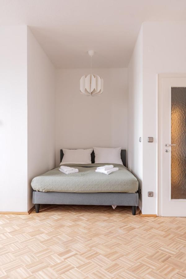 Flats 4 You, Moderne City Wohnung Naehe Hbf, Due-Messe 20 Min, Netflix, Kueche Duisburg Eksteriør billede